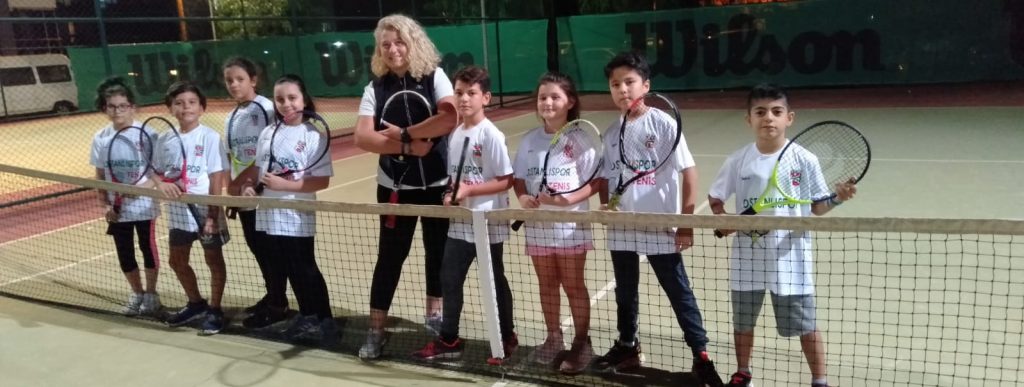 Bostanlıspor Kulübü Teniste de İddialı