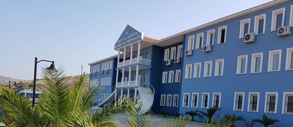 ‘Foça Turizm Fakültesi’ Tınaztepe Kampüsüne Taşınacak