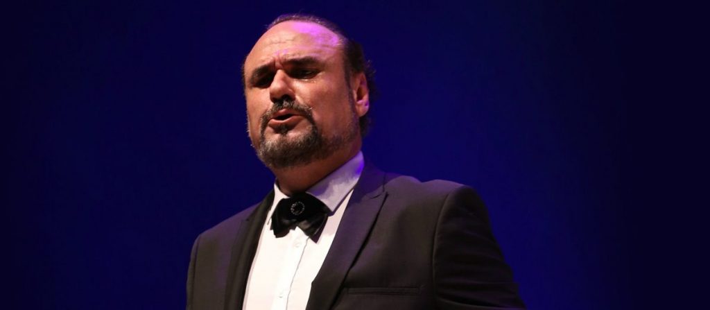 Hakan Aysev, Yeni Şarkısı İmtihan’ın Gelirini İzmir’deki Depremzedelere Bağışlayacak