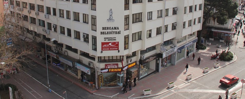 Bergama Belediyesi Hizmet Binası İçin Yıkım Kararı