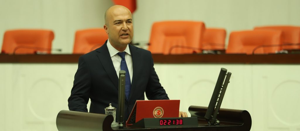 CHP’li Vekil Anlattı: “Enkazdan Kendi Ellerimle Çıkardım”